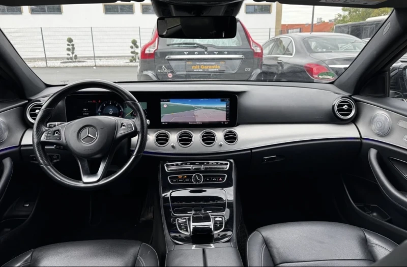 Mercedes-Benz E 350 Mercedes-Benz E350 4Matic, снимка 8 - Автомобили и джипове - 52591727