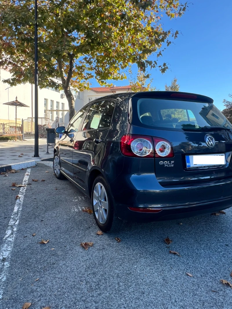 VW Golf Plus 1.6, снимка 2 - Автомобили и джипове - 52741019