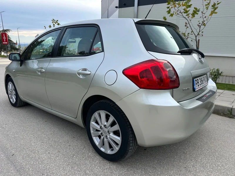 Toyota Auris 1.6//KEYLESS GO//124ps//KLIMATRONIK, снимка 4 - Автомобили и джипове - 53064293