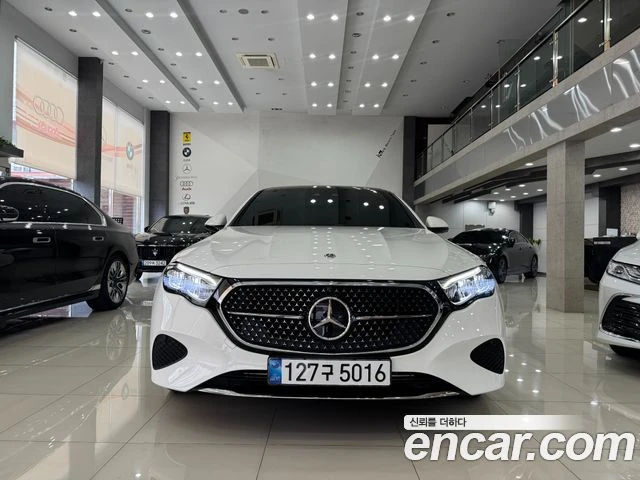 Mercedes-Benz E 200, снимка 3 - Автомобили и джипове - 56077572