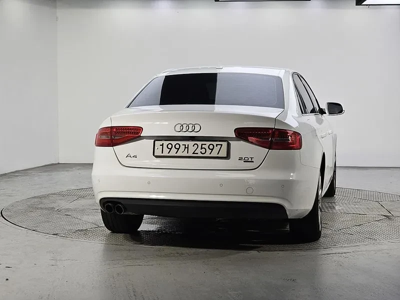 Audi A4 20TFSI QUATTRO, снимка 3 - Автомобили и джипове - 56159038