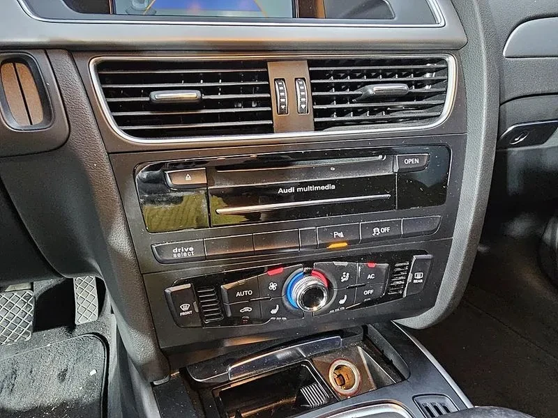 Audi A4 20TFSI QUATTRO, снимка 15 - Автомобили и джипове - 56159038