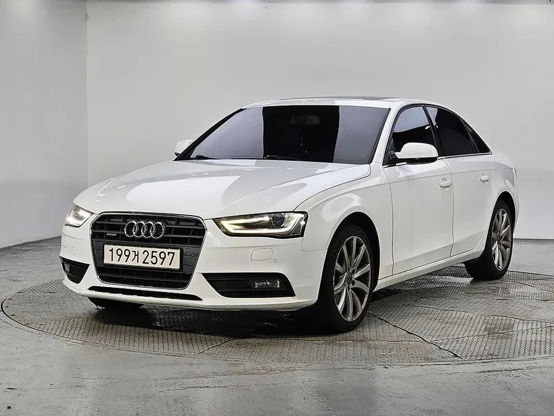 Audi A4 20TFSI QUATTRO