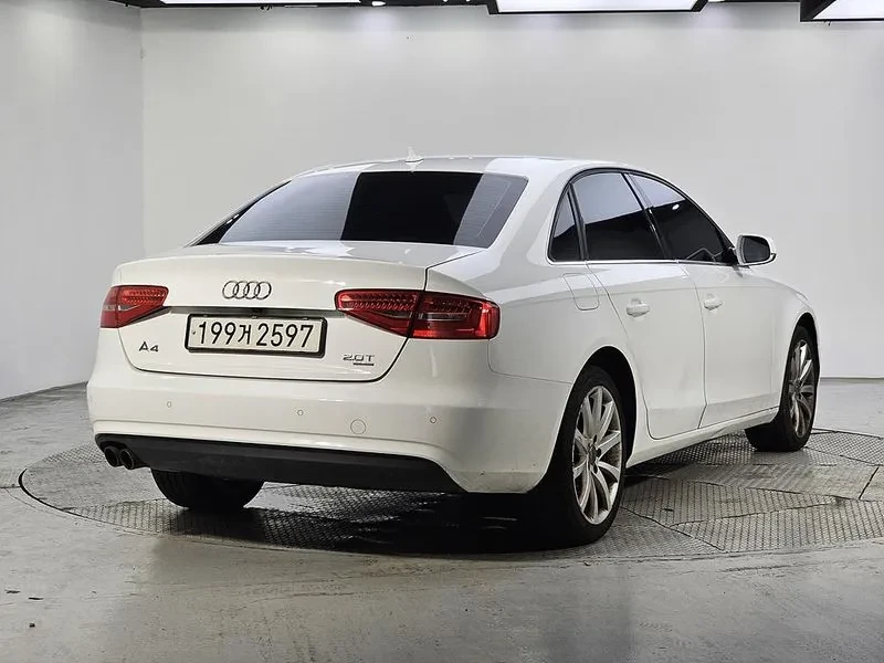 Audi A4 20TFSI QUATTRO, снимка 4 - Автомобили и джипове - 56159038