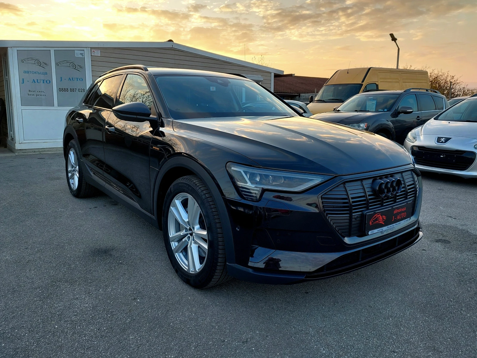 Audi E-Tron 55 95kWh LONG RANGE, снимка 1