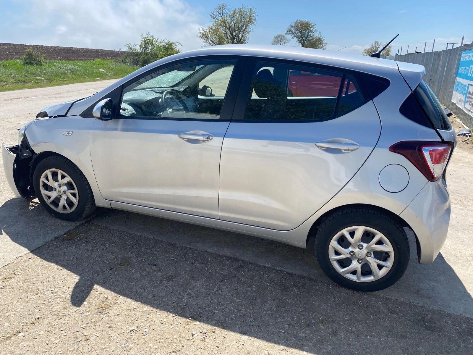 Hyundai I10 1.0i - изображение 5