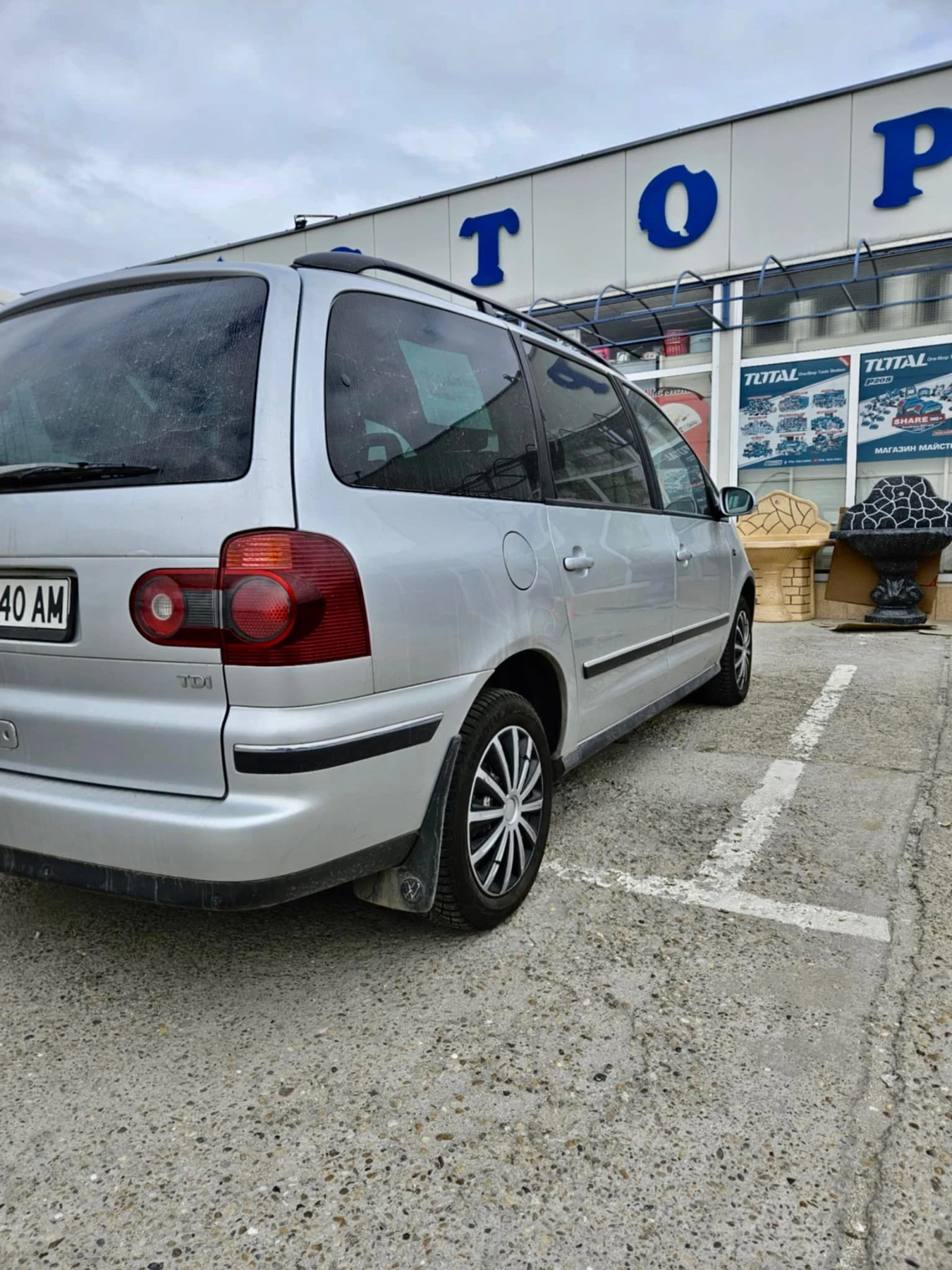 VW Sharan 1.9. 6sk - изображение 4