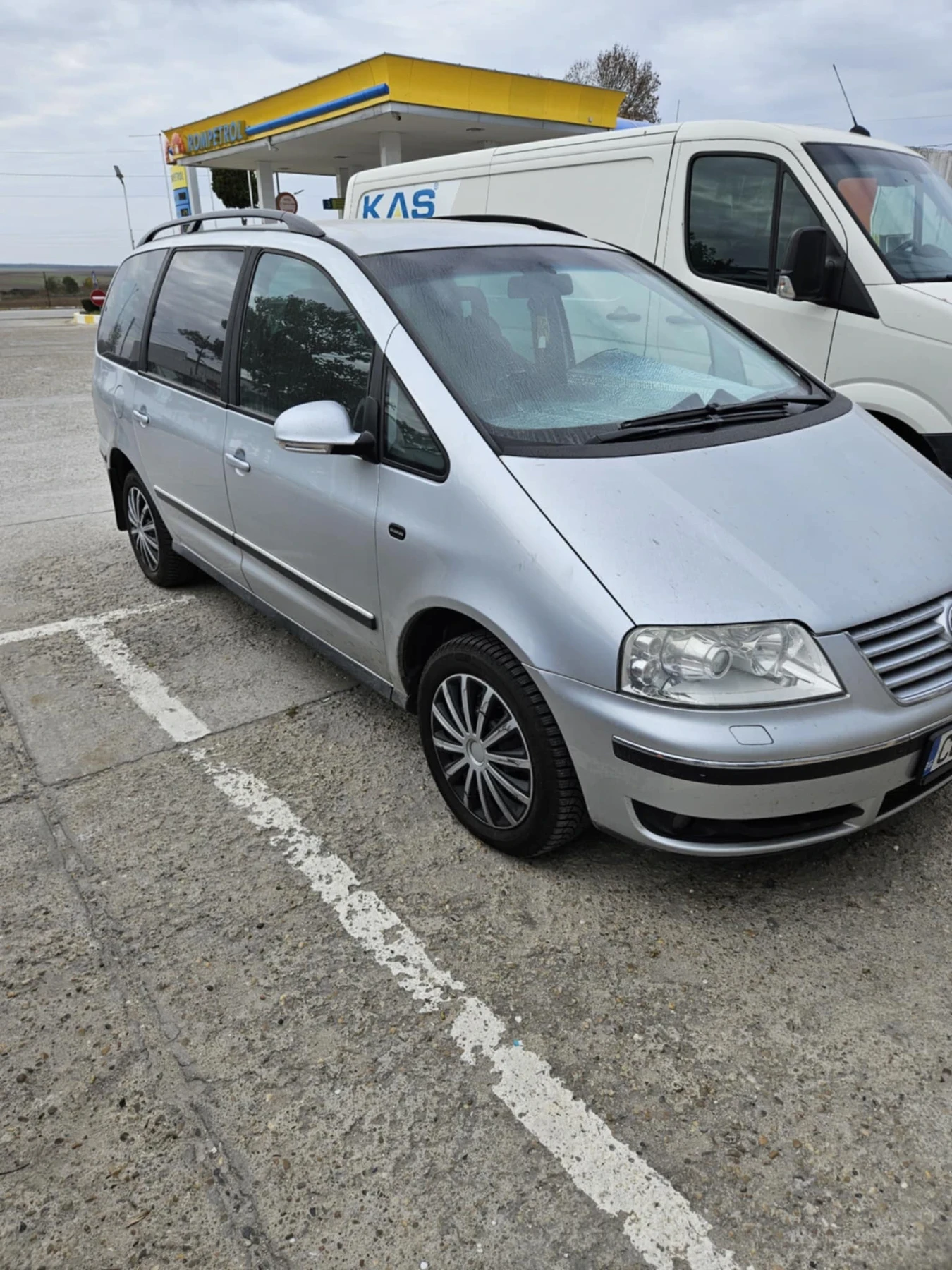 VW Sharan 1.9. 6sk - изображение 2