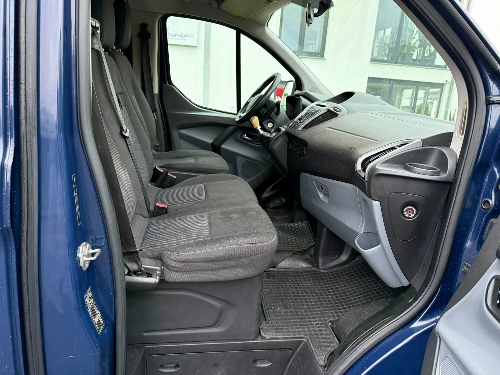 Ford Transit Custom 8+ 1 Уникат - изображение 5