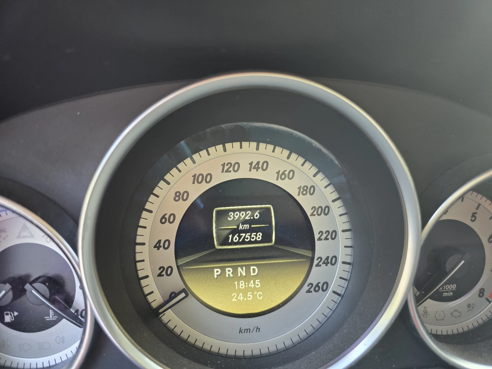 Mercedes-Benz C 300  - изображение 8
