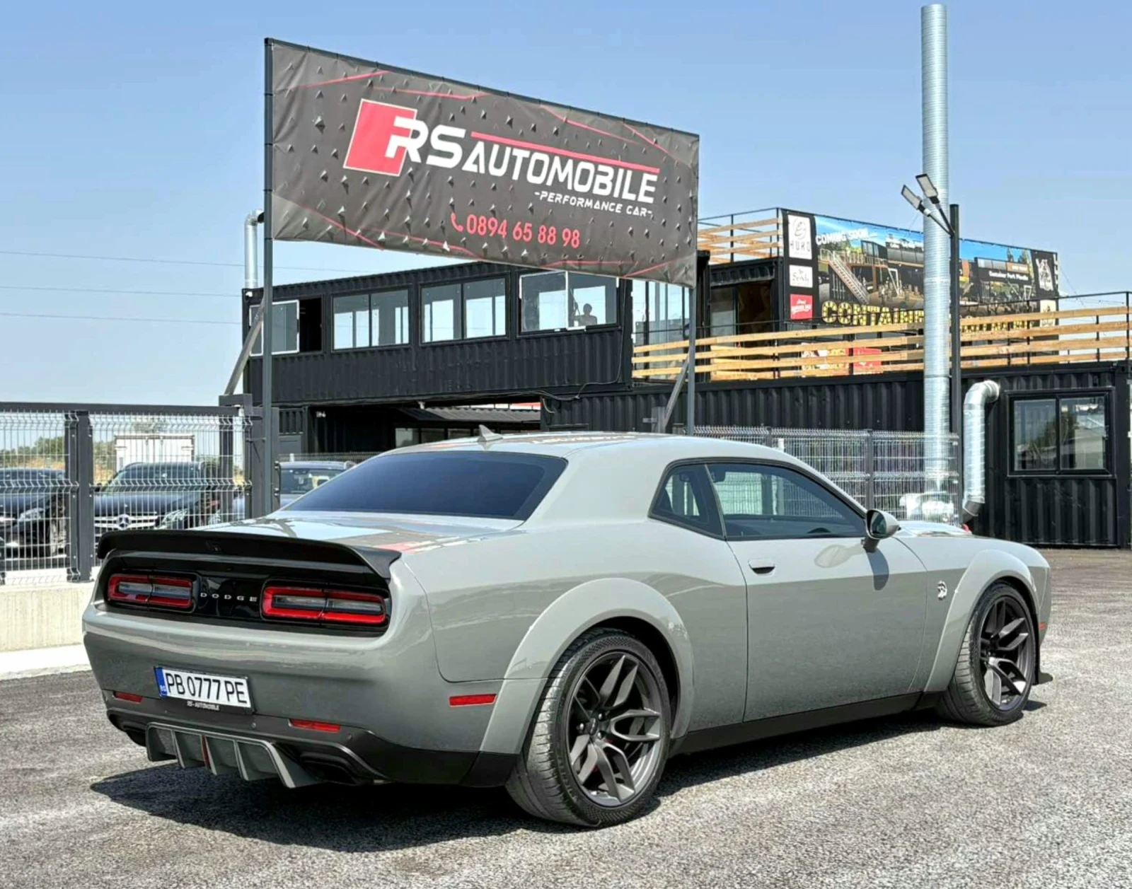 Dodge Challenger SRT  - изображение 6