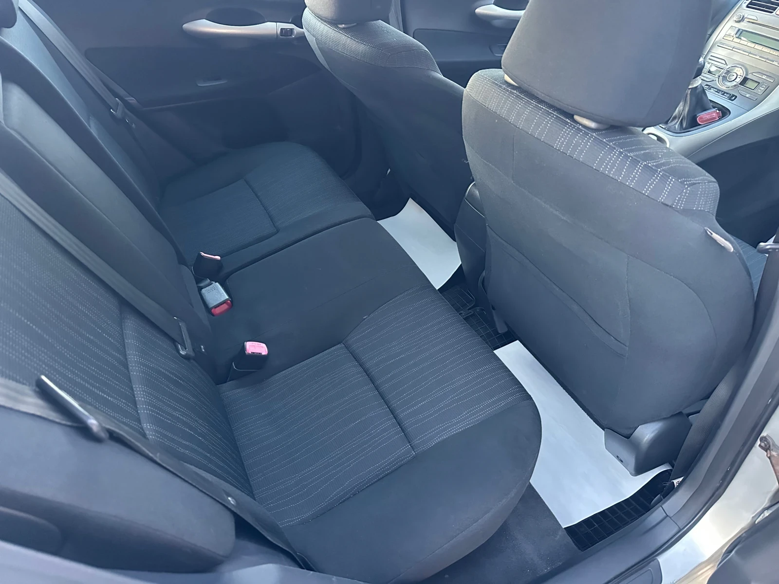 Toyota Auris 1.6//KEYLESS GO//124ps//KLIMATRONIK | Mobile.bg � ����������� 14