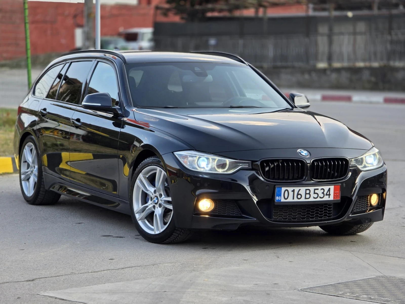 BMW 320 М// Пакет топ  състояние , снимка 2 - Автомобили и джипове - 53749162