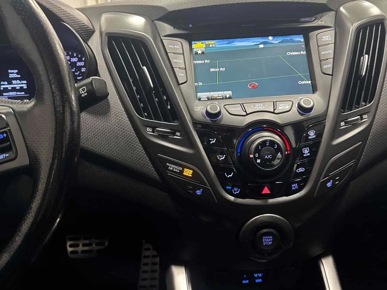 Hyundai Veloster  * Turbo * CARFAX * ПАНО * ПОДГРЕВИ * 2 КЛЮЧА, снимка 9 - Автомобили и джипове - 54066746