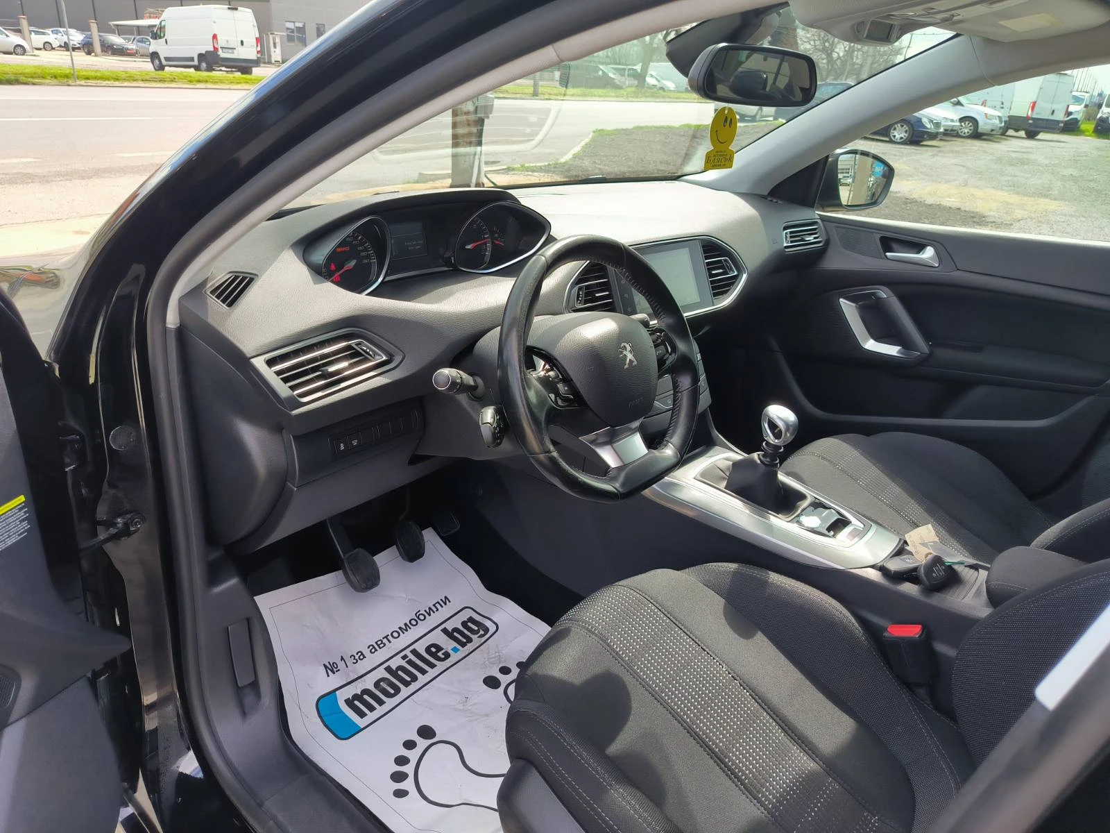 Peugeot 308 1.6d-6sk-Navi-Euro-6B-Keyless, снимка 13 - Автомобили и джипове - 54087965