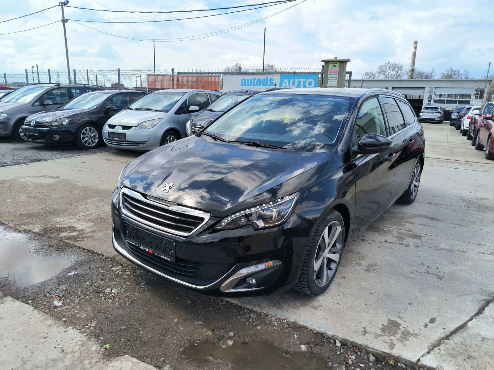 Peugeot 308 1.6d-6sk-Navi-Euro-6B-Keyless