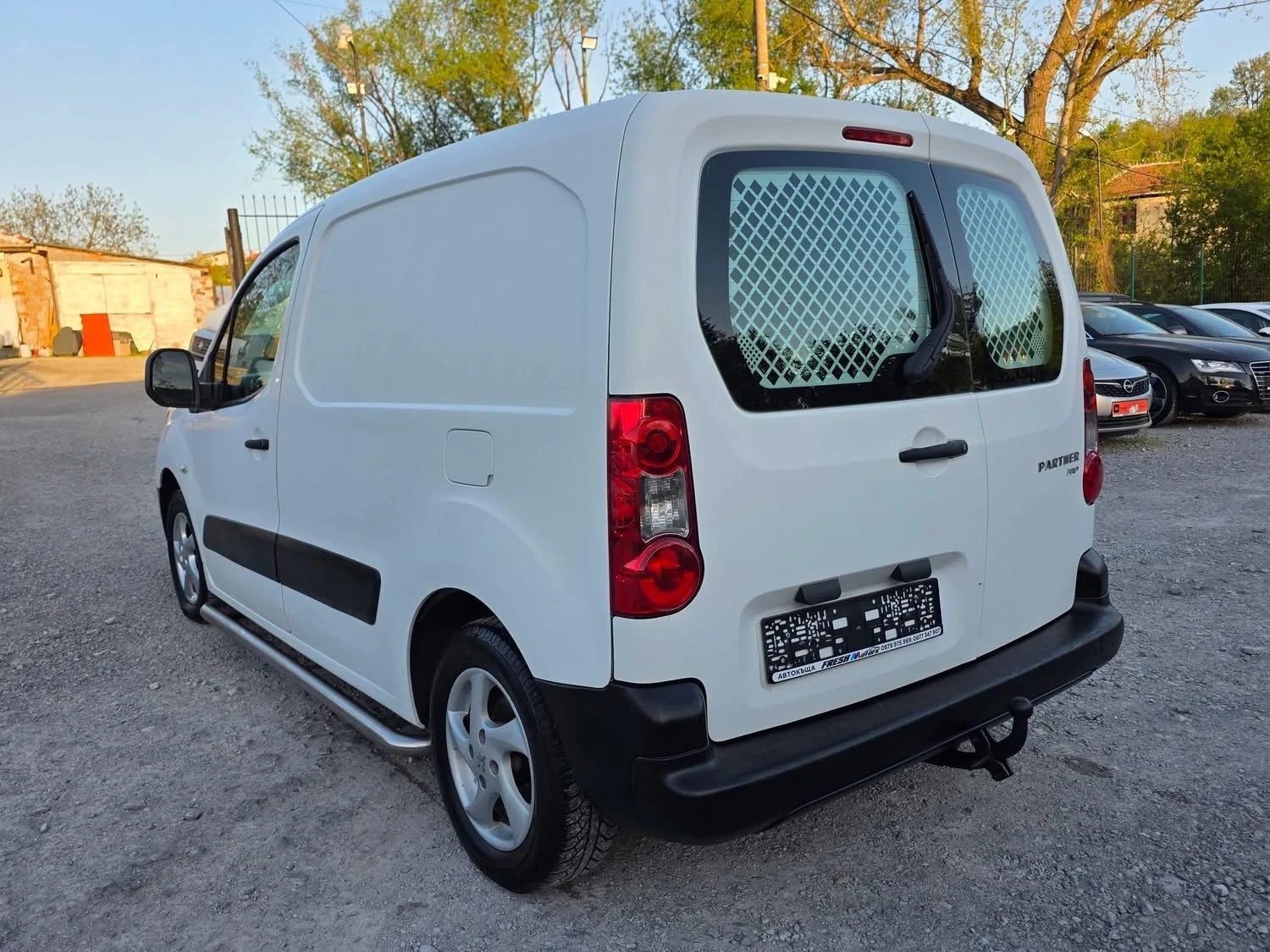 Peugeot Partner 1.6HDI 90K.C. / КЛИМАТИК / 2011 ГОДИНА, снимка 3 - Автомобили и джипове - 54374474