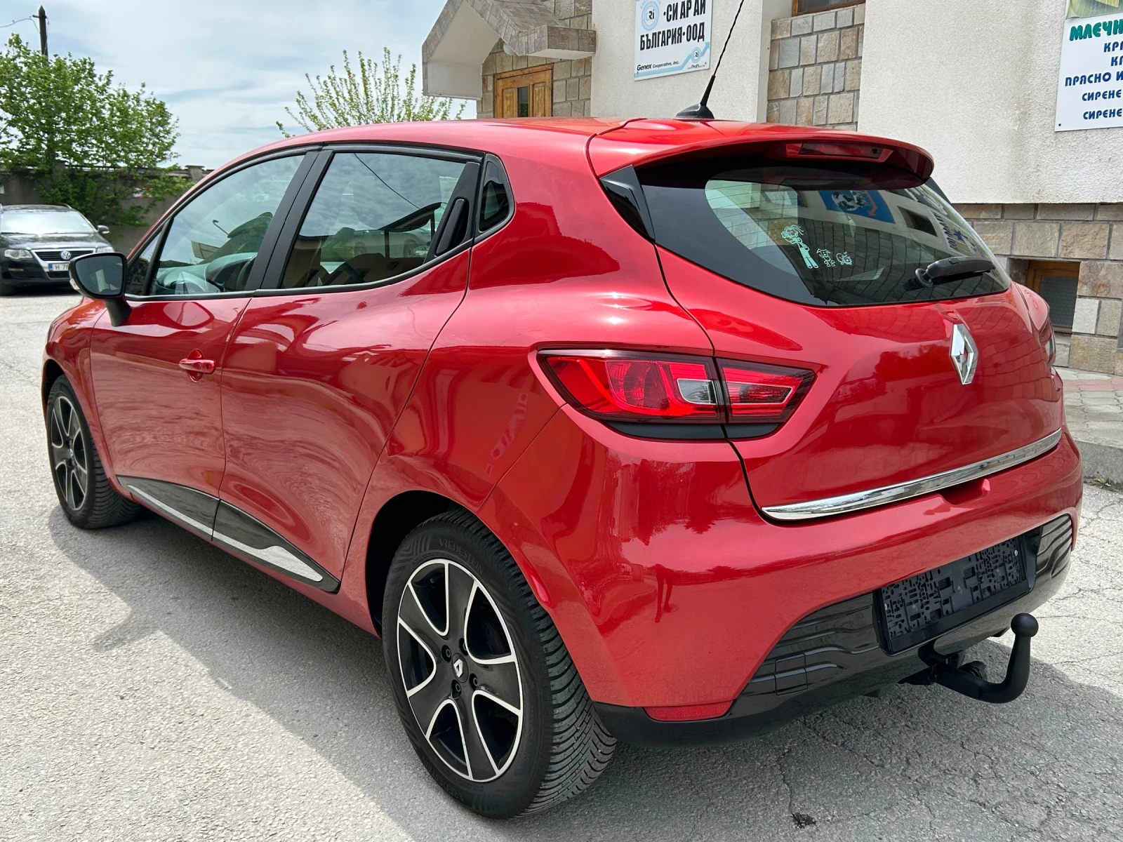 Renault Clio 0.9TCe 90k.c НАВИ, снимка 6 - Автомобили и джипове - 54386594