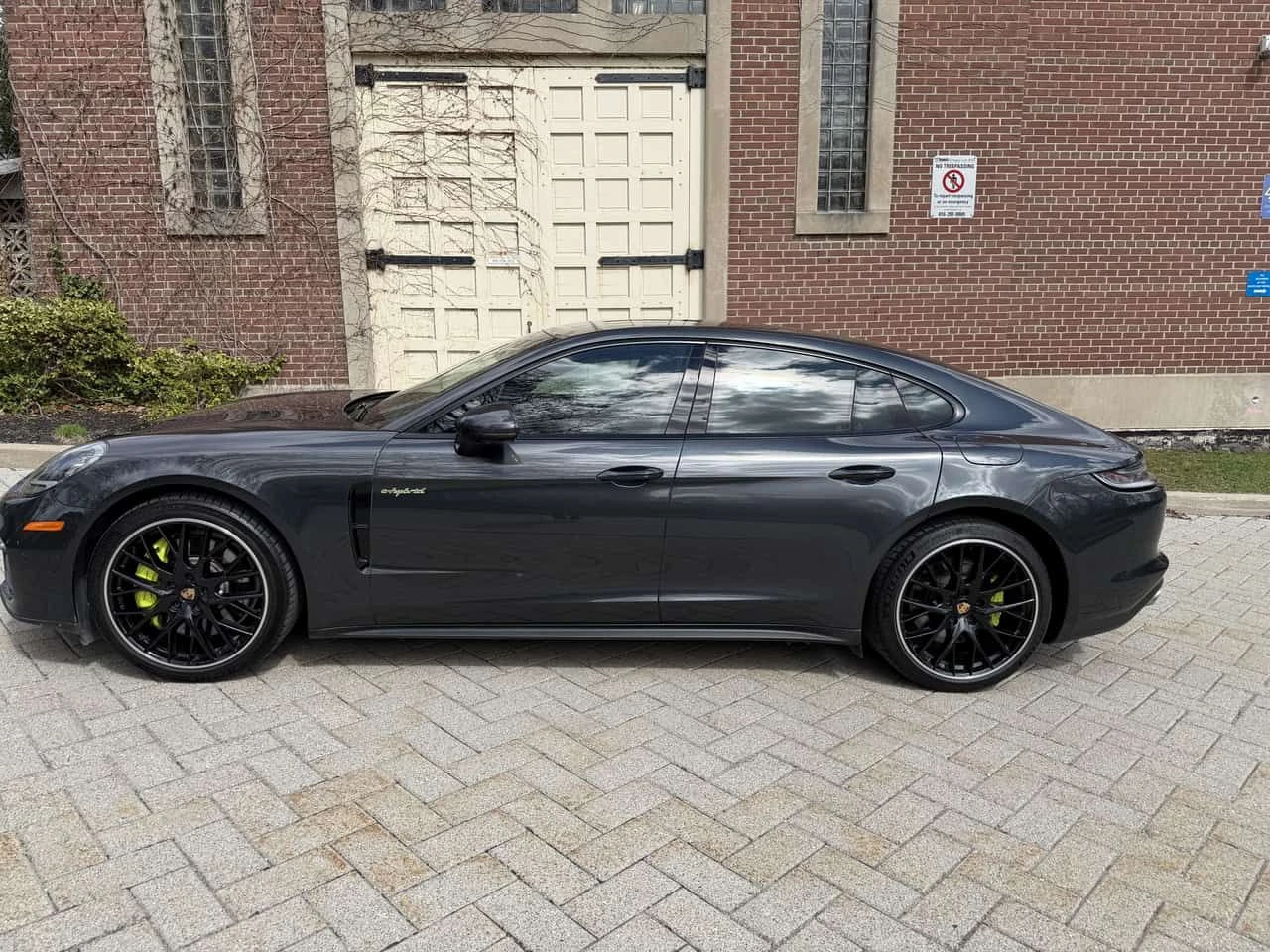 Porsche Panamera * 4 E Hybrid * ОБДУХВАНЕ/ПАНОРАМА/ПОДГРЕВ/360, снимка 7 - Автомобили и джипове - 54433487