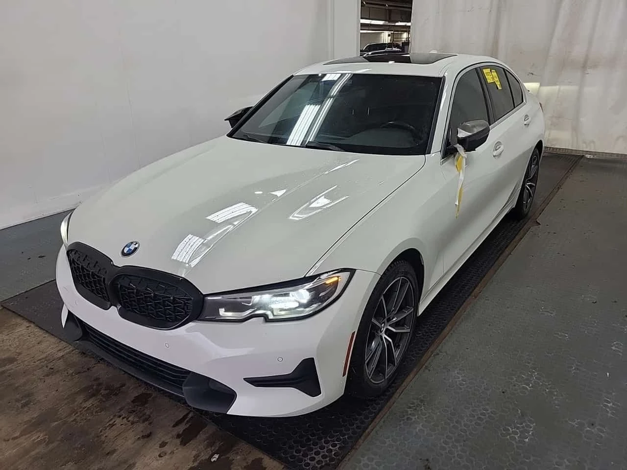 BMW 330 I XDRIVE/ДВА КЛЮЧА/ШИБИДАХ