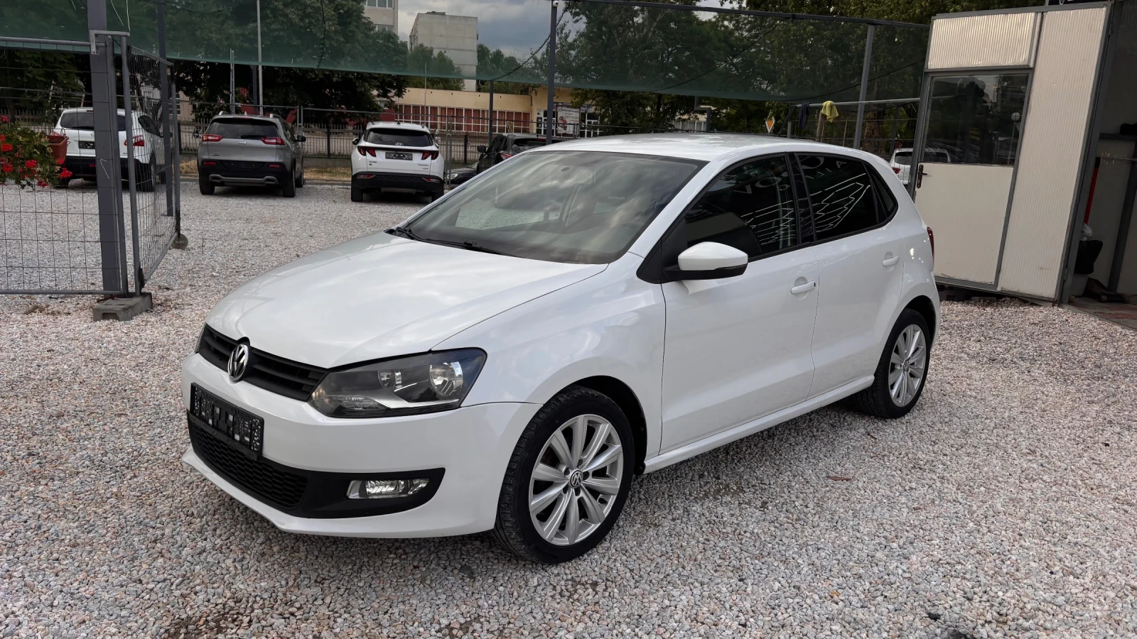 VW Polo Нов внос от Италия 1, 6 мотор, снимка 2 - Автомобили и джипове - 54670448