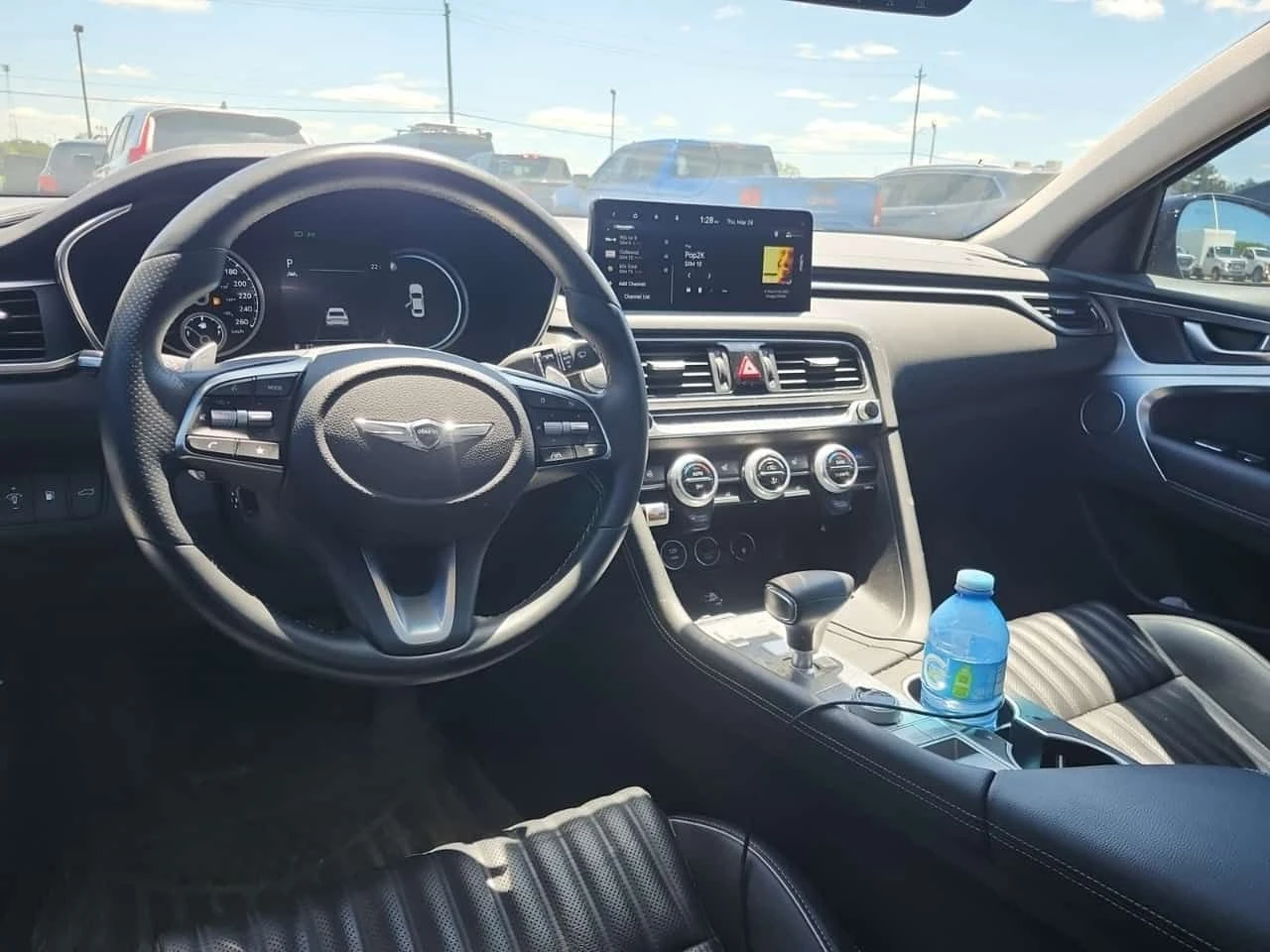 Genesis G70 Awd 2.0t Advanced | DISTRONIC| ПОДГРЕВИ| ОБДУХВАНЕ, снимка 8 - Автомобили и джипове - 54834735
