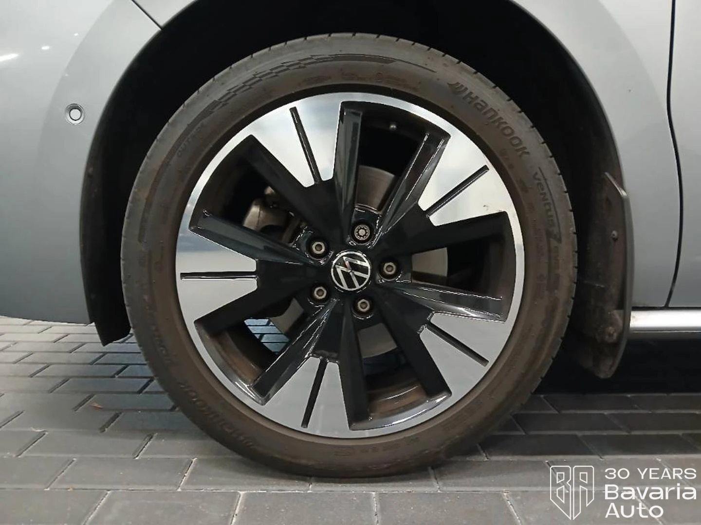 VW Multivan Edition long DSG Easy Open Basic, снимка 16 - Автомобили и джипове - 55215004