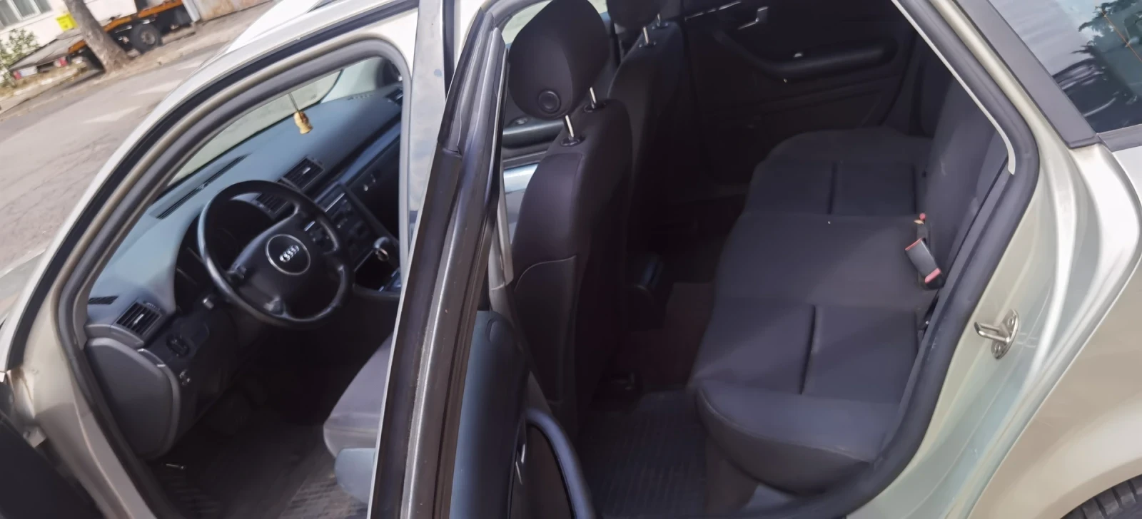 Audi A4 2.4i-170кс - ГАЗ-БЕНЗИН, снимка 9 - Автомобили и джипове - 56234132