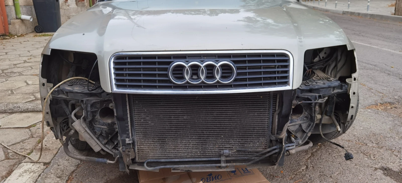 Audi A4 2.4i-170кс - ГАЗ-БЕНЗИН, снимка 11 - Автомобили и джипове - 56234132
