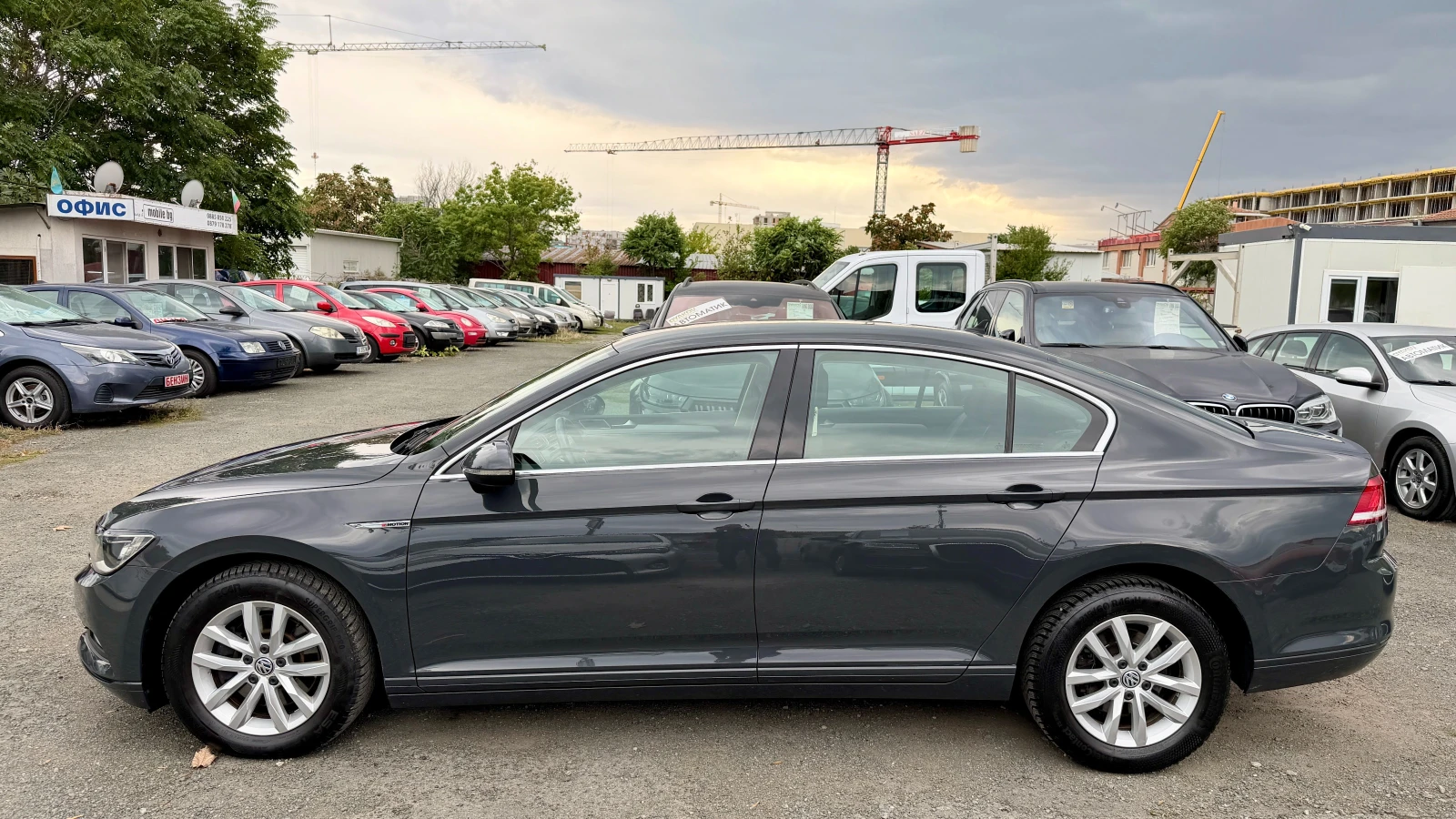 VW Passat 2.0TDI 4Motion DSG! Внос ШВЕЙЦАРИЯ! Distronic, PDC, снимка 8 - Автомобили и джипове - 56324937