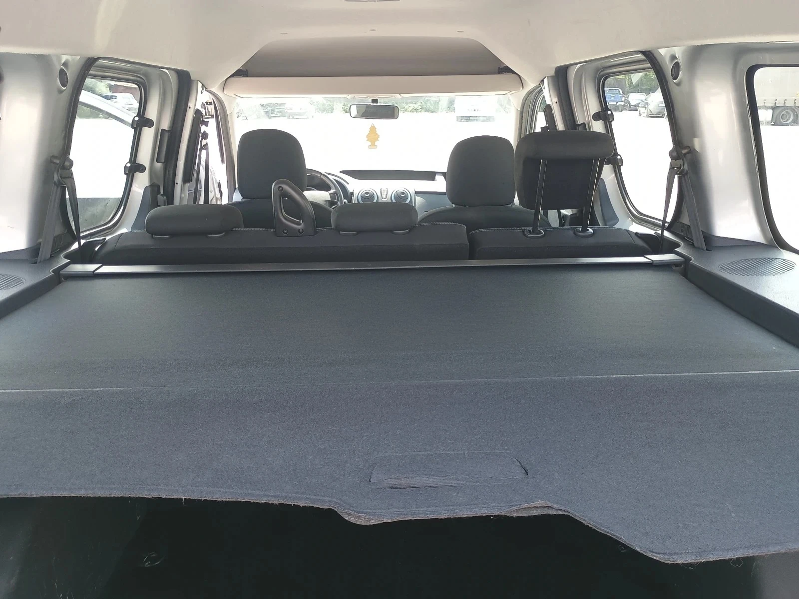 Dacia Dokker Stepway, снимка 12 - Автомобили и джипове - 56456562