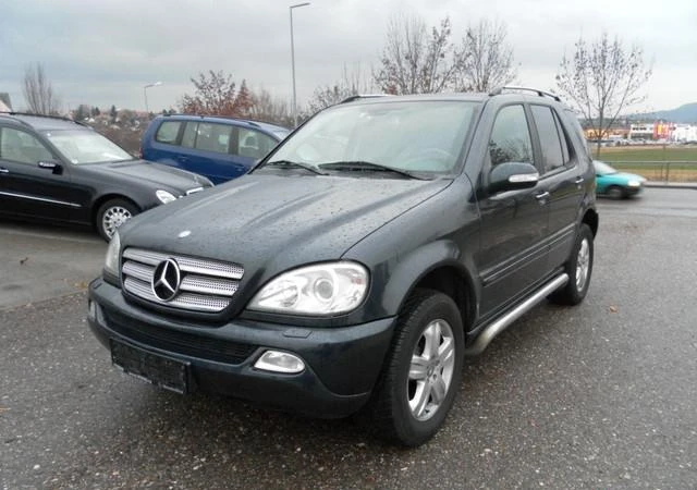 Mercedes-Benz ML na chasti 2.7d, снимка 1 - Автомобили и джипове - 3790434