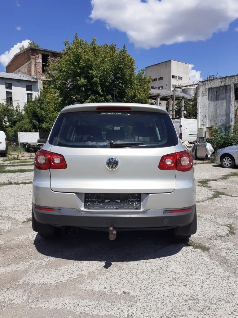 VW Tiguan, снимка 13 - Автомобили и джипове - 55694070