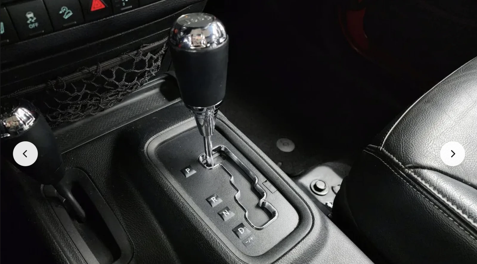 Jeep Wrangler UNLIMITED* SAHARA* 3.6* V6* ПОДГРЕВ* КОЖА* КАМЕРА*, снимка 13 - Автомобили и джипове - 53712424