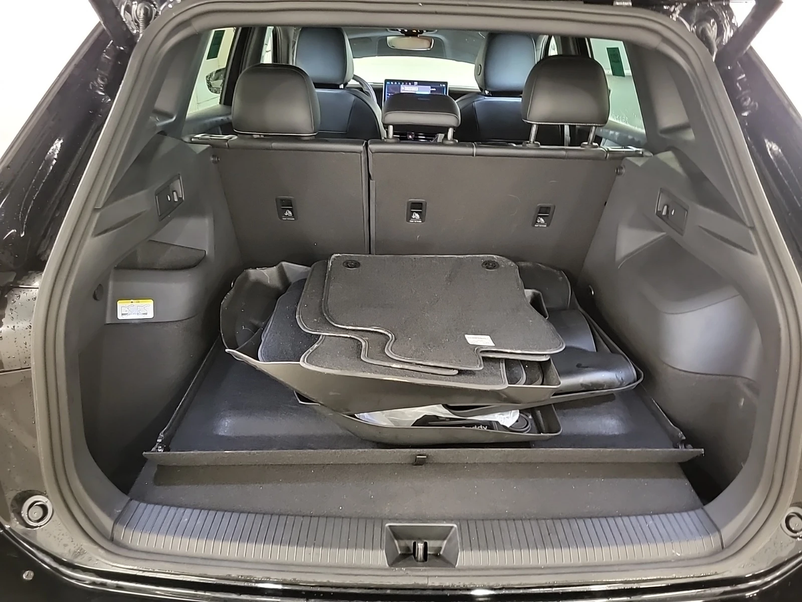 VW Tiguan HIGHLINE R-LINE, снимка 7 - Автомобили и джипове - 54768707