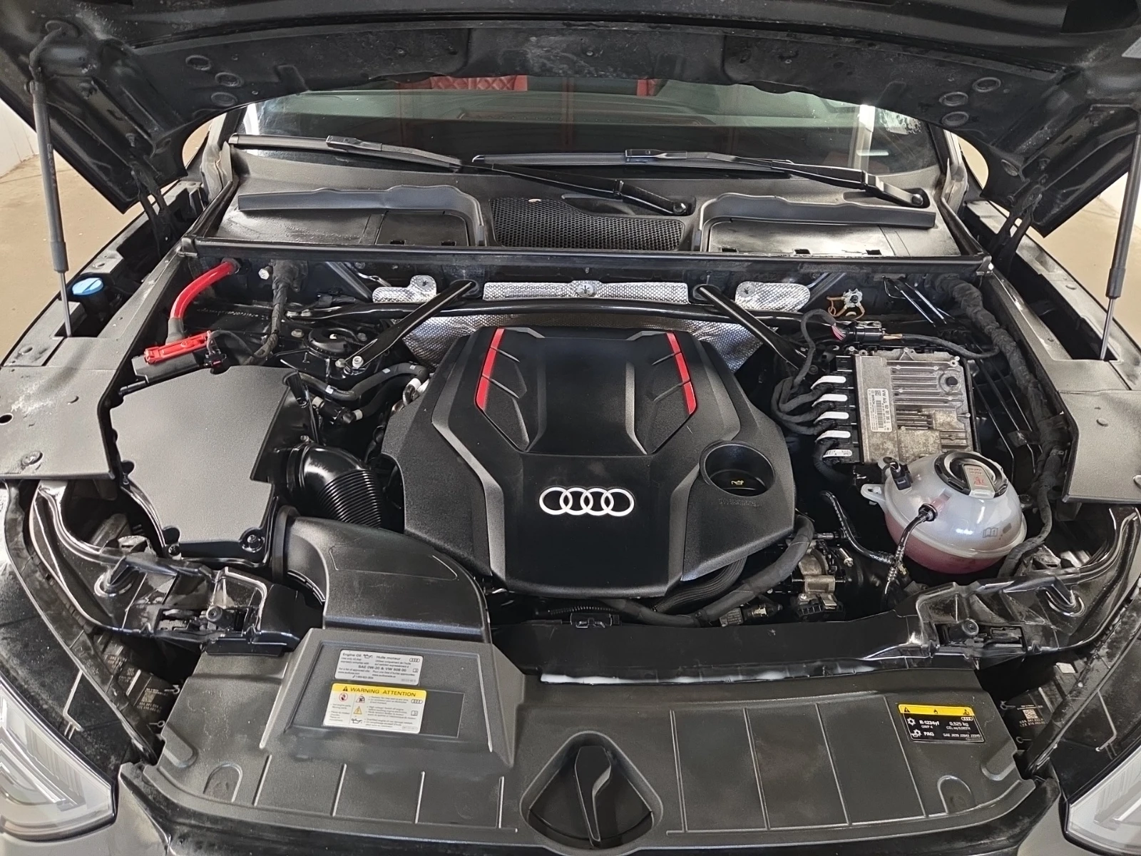 Audi SQ5 * PROGRESSIV * CARFAX * Бeз инциденти * От VW *  , снимка 16 - Автомобили и джипове - 55125395
