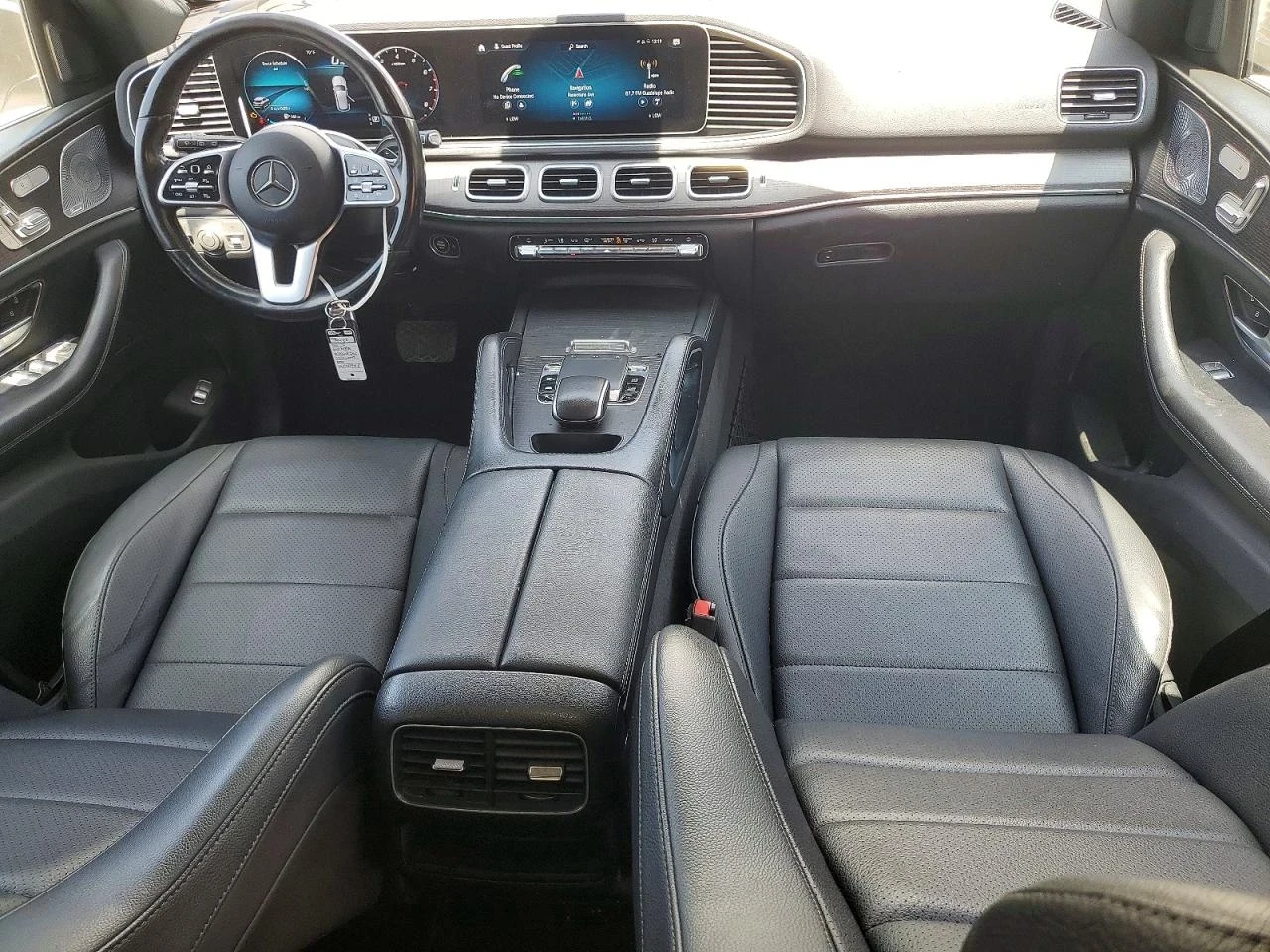 Mercedes-Benz GLE 350 4MATIC AMG Line | PANO | BURMESTER | DIGITAL | ПОД, снимка 8 - Автомобили и джипове - 55246149