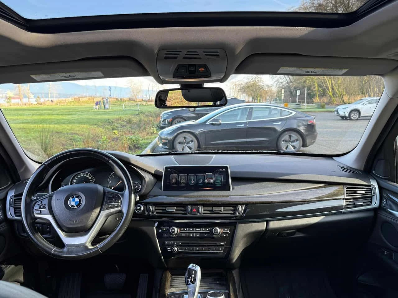 BMW X5 xDrive35d/CARFAX/ПОДГРЕВ/ПАМЕТ/КОЖА/ПАНОРАМА, снимка 10 - Автомобили и джипове - 55410209