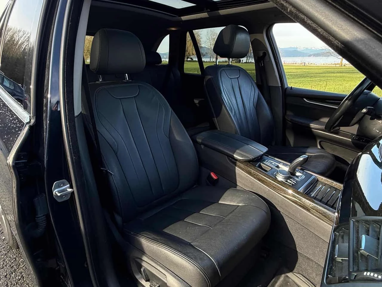 BMW X5 xDrive35d/CARFAX/ПОДГРЕВ/ПАМЕТ/КОЖА/ПАНОРАМА, снимка 7 - Автомобили и джипове - 55410209