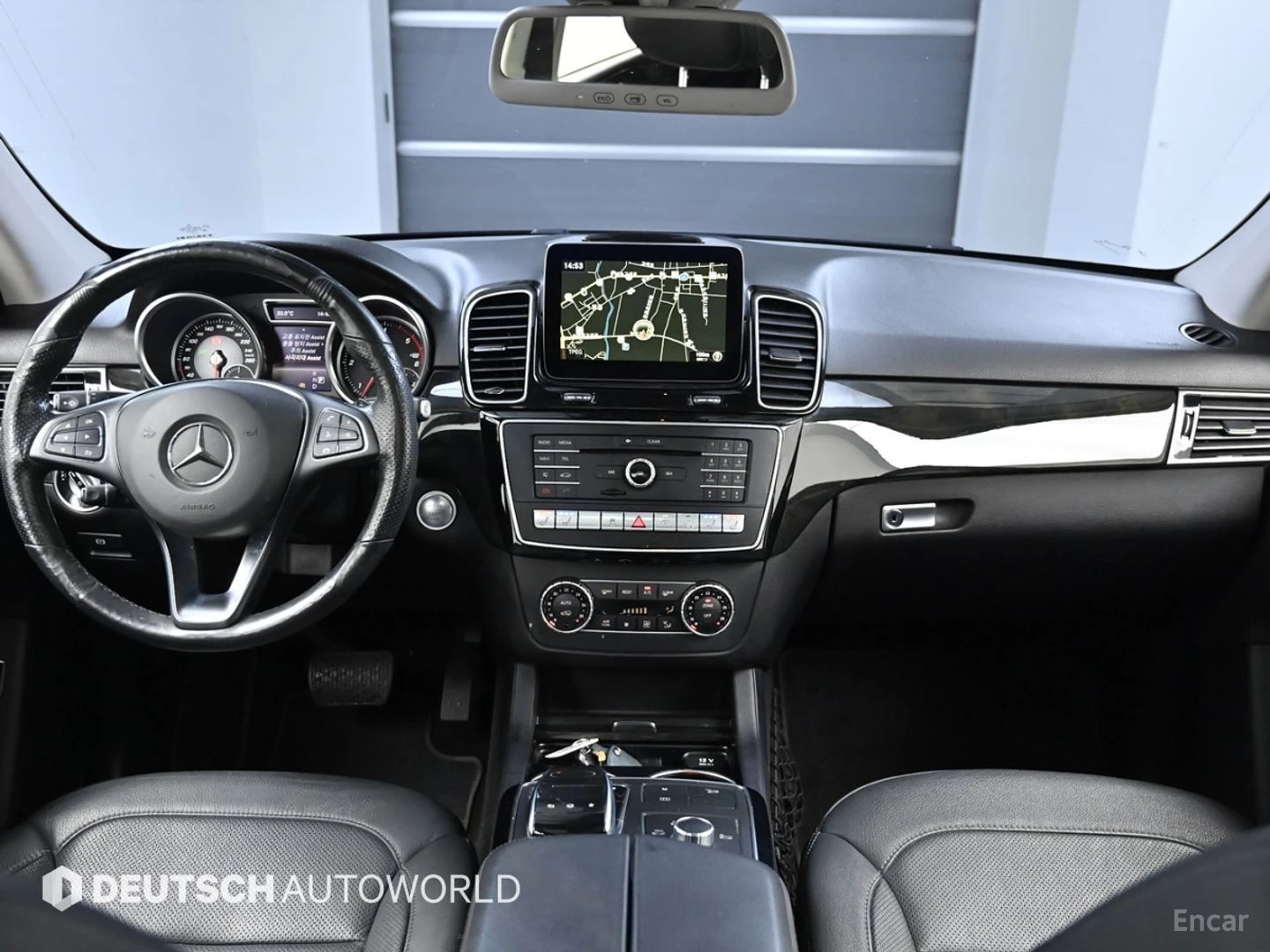 Mercedes-Benz GLE 350d 4MATIC* КОЖА* ОБДУХВ* НАВИ* ПАНО, снимка 5 - Автомобили и джипове - 55596360