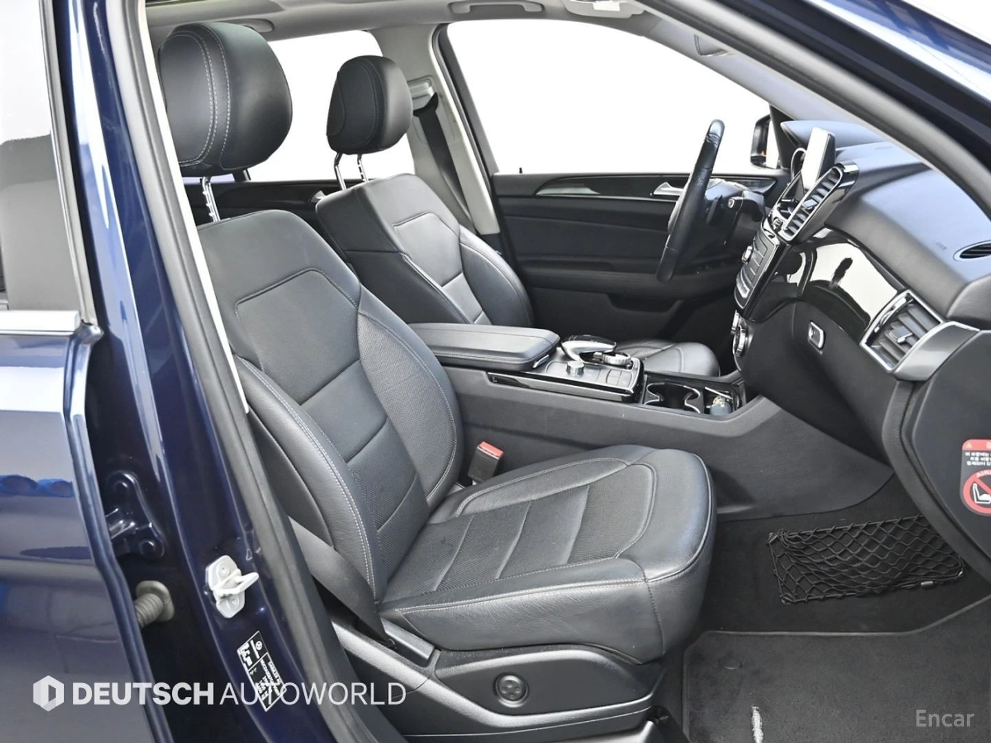 Mercedes-Benz GLE 350d 4MATIC* КОЖА* ОБДУХВ* НАВИ* ПАНО, снимка 8 - Автомобили и джипове - 55596360