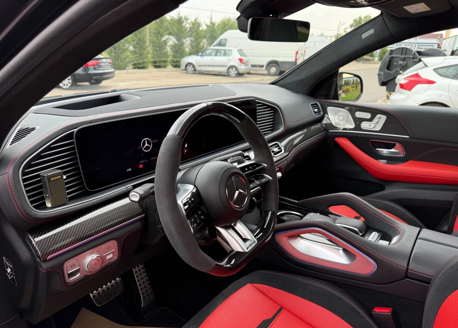 Mercedes-Benz GLE 53 4MATIC + AMG Coupe, снимка 4 - Автомобили и джипове - 56158423