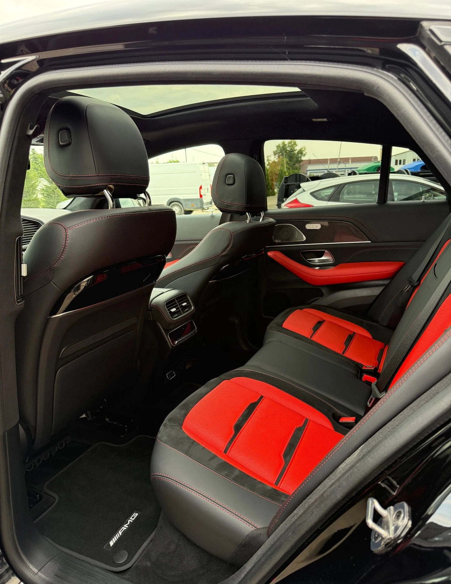 Mercedes-Benz GLE 53 4MATIC + AMG Coupe, снимка 7 - Автомобили и джипове - 56158423
