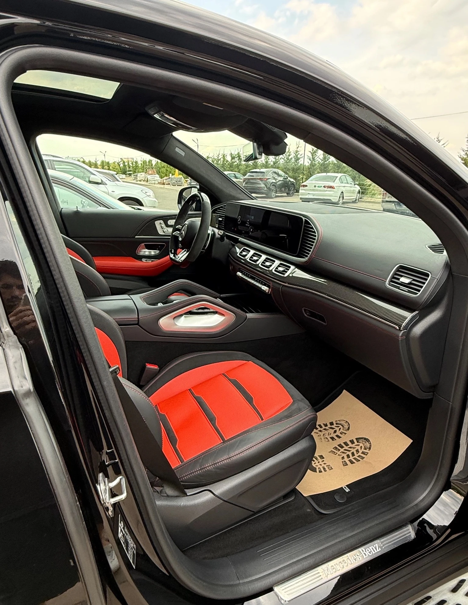 Mercedes-Benz GLE 53 4MATIC + AMG Coupe, снимка 6 - Автомобили и джипове - 56158423