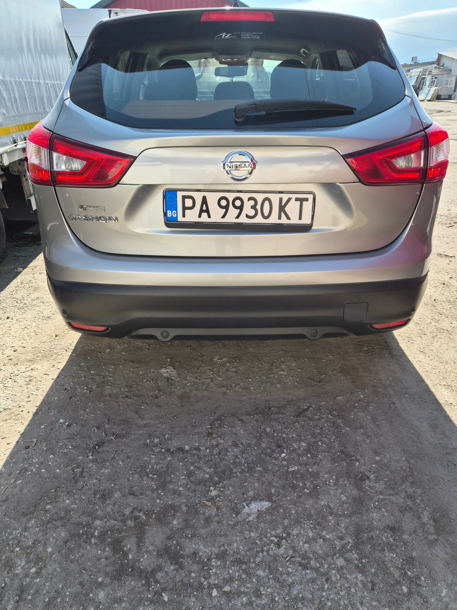 Nissan Qashqai 1.2 Бензин, снимка 2 - Автомобили и джипове - 56285868
