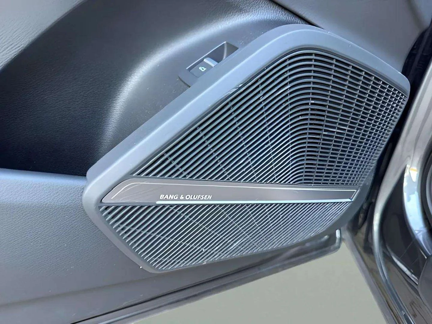 Audi SQ5, снимка 10 - Автомобили и джипове - 56420886