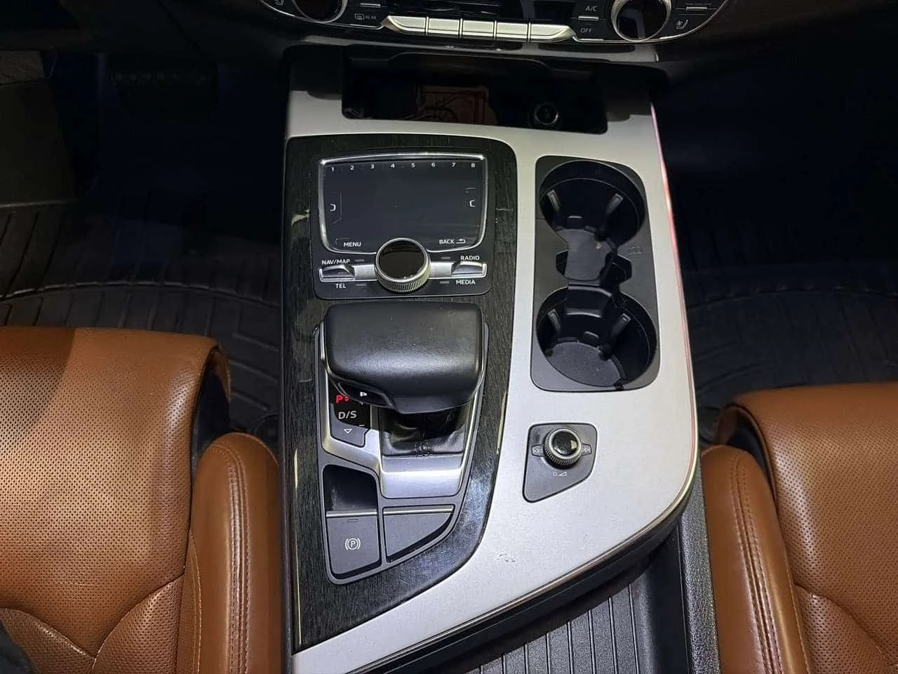 Audi Q7 * 3.0 TFSI Technik * �������� * �������  CARFAX *  | Mobile.bg � ����������� 17