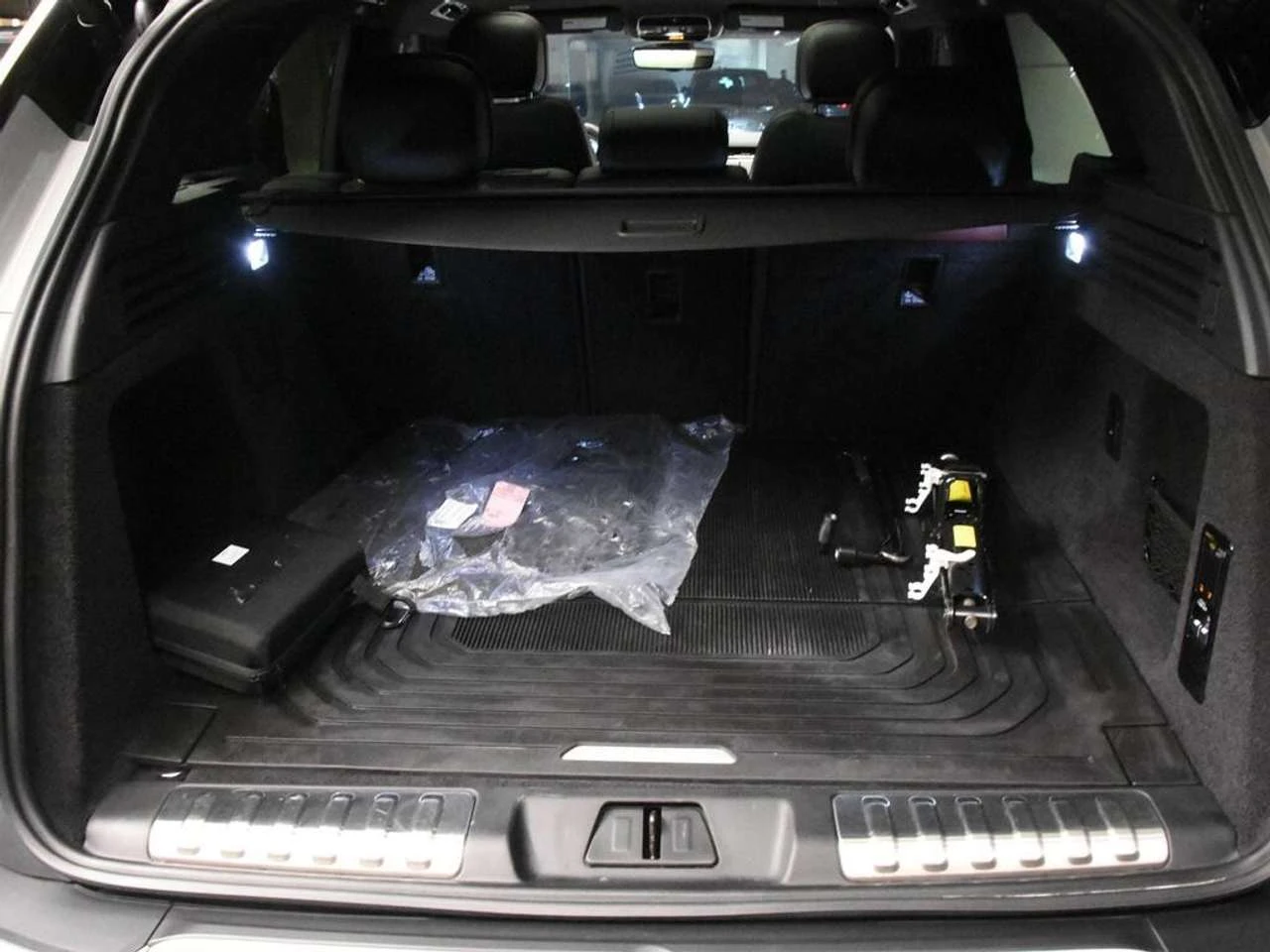 Land Rover Range Rover Sport, снимка 10 - Автомобили и джипове - 56705709