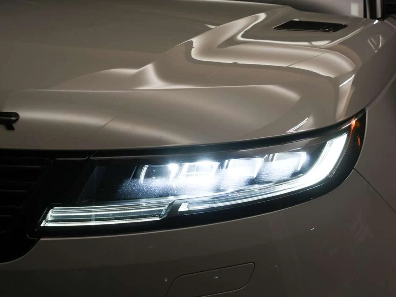 Land Rover Range Rover Sport, снимка 9 - Автомобили и джипове - 56705709