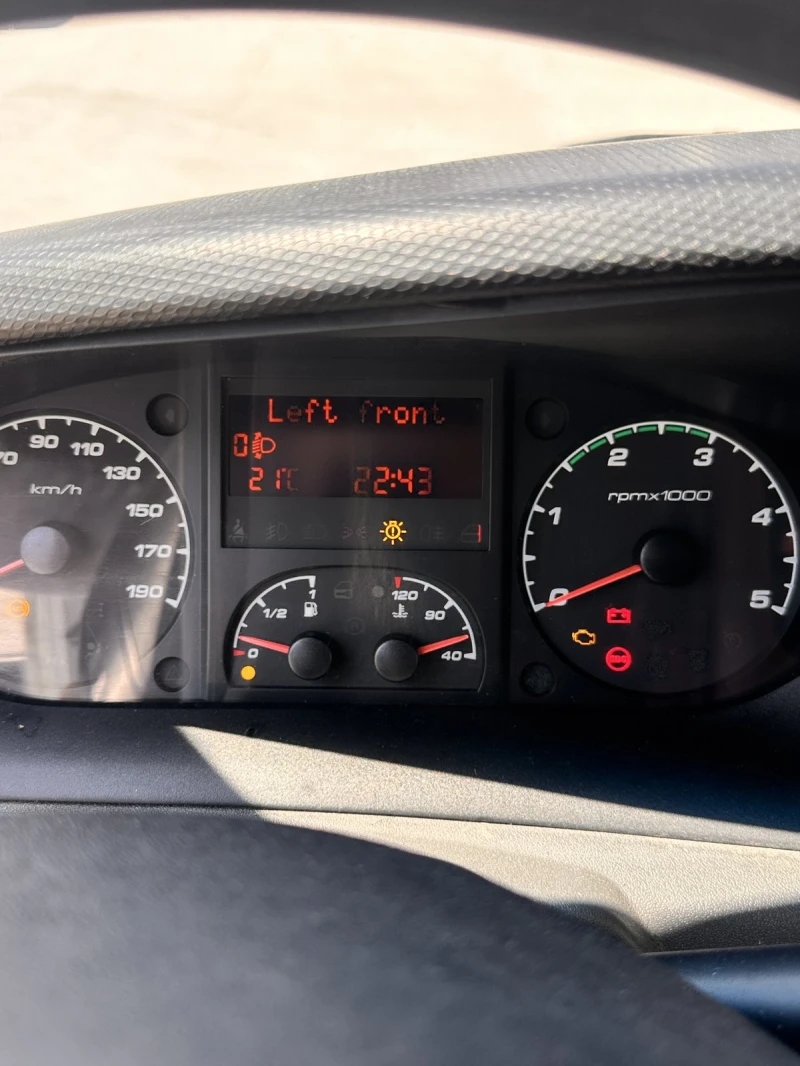 Iveco Daily 35c15, снимка 10 - Бусове и автобуси - 52347641